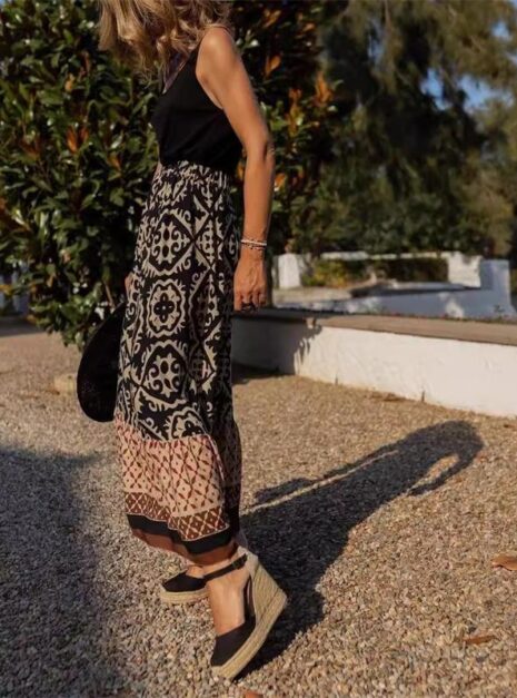 Black Skirt (1) Black Skirt (1)