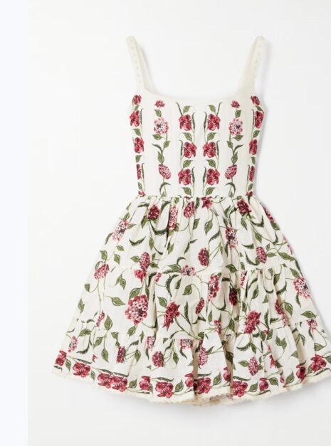 Colorful Dress (4) Colorful Dress (4)