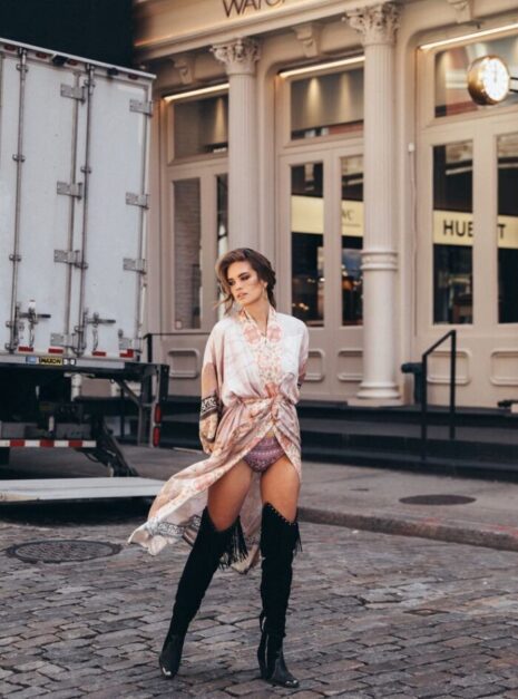 Pink Kimono (4) Pink Kimono (4)