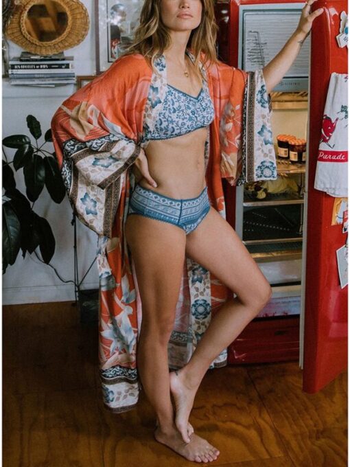 Red Kimono (2)