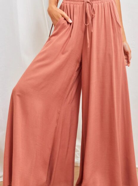 Red Trousers (6) Red Trousers (6)
