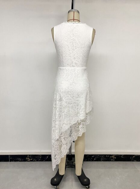 White Dress (1) White Dress (1)