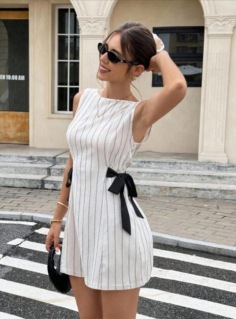 White Long Dress (1) White Long Dress (1)