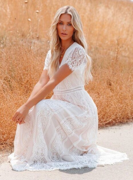 White Long Dress (1) White Long Dress (1)