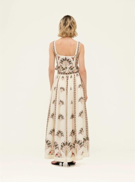 White Long Dress (2) White Long Dress (2)