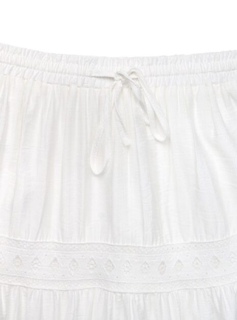 White Skirt (4) White Skirt (4)
