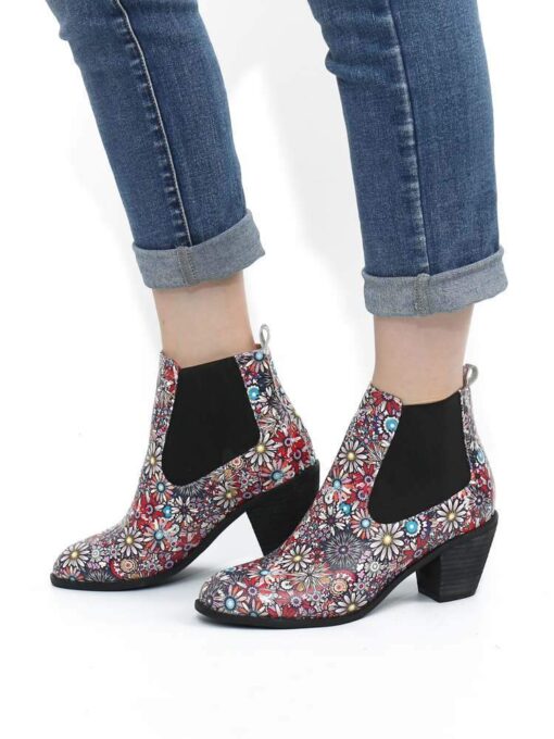 Boho-Stiefel-Dahlia