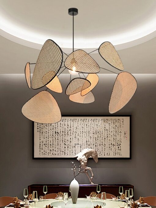 Kronleuchter aus Rattan und Bambus im Boho-Chic-Design