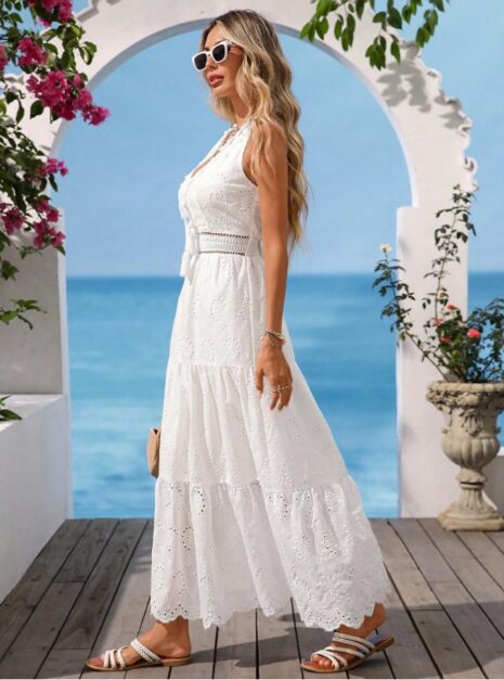 White Maxidress (3) White Maxidress (3)